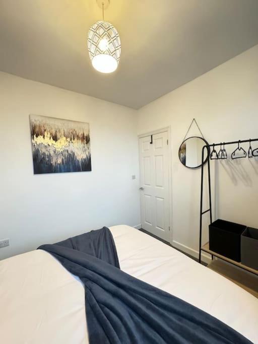Cosy Home In Barnsley Centre Экстерьер фото