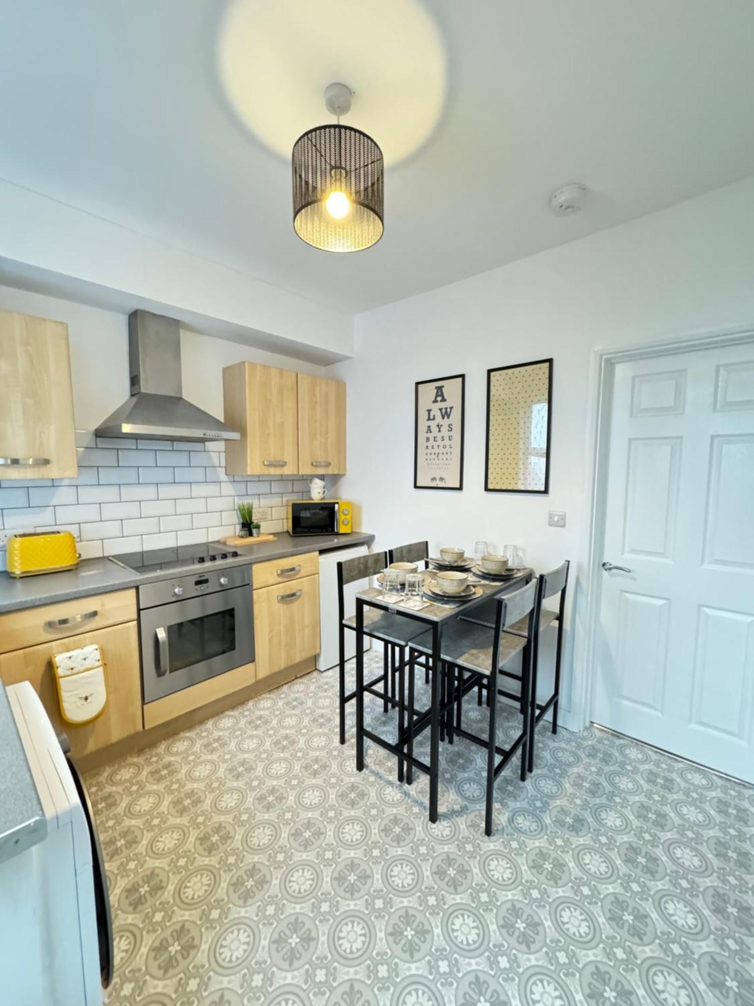 Cosy Home In Barnsley Centre Экстерьер фото